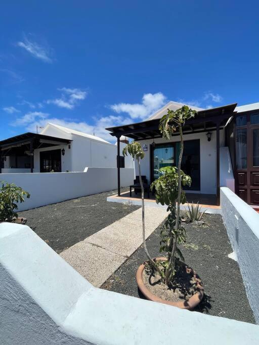 Casa Mesana Nuevo Apartamento En La Playa Con Aire Acondicionado Playa Honda  Exterior photo